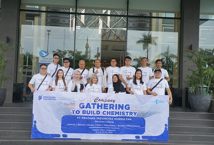 Company Gathering PT Pratama Indomitra Konsultan bersama Kantor Cabang